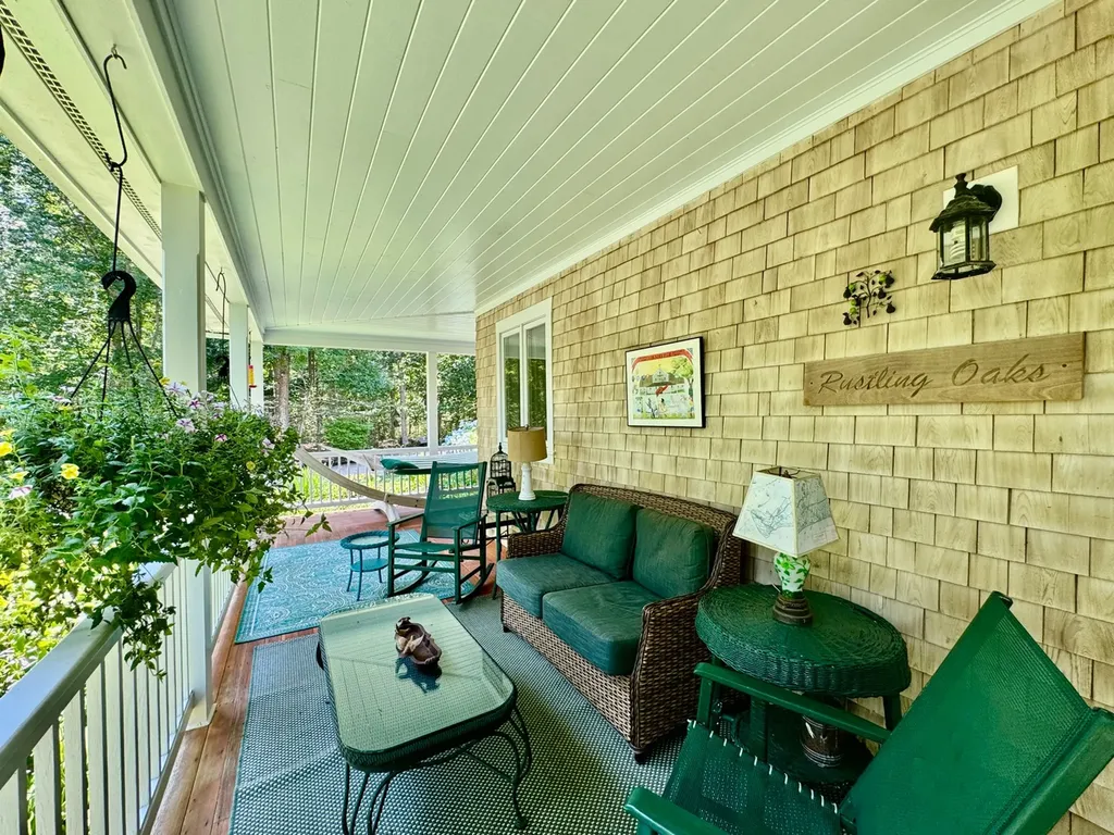 64 Christiantown Road West Tisbury MA 02575