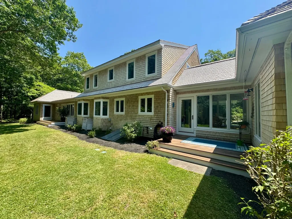64 Christiantown Road West Tisbury MA 02575