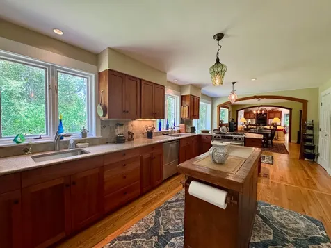64 Christiantown Road West Tisbury MA 02575