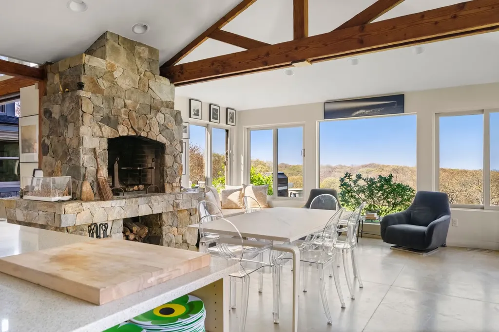 19 Locust Lane Aquinnah MA 02535