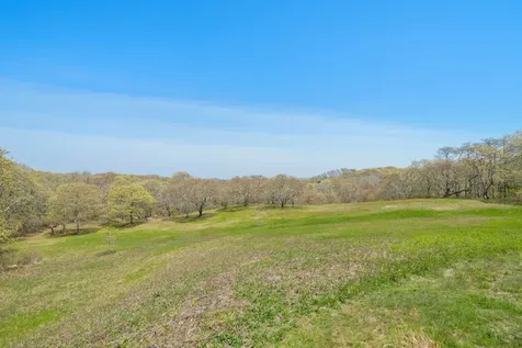19 Locust Lane Aquinnah MA 02535