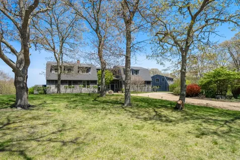 19 Locust Lane Aquinnah MA 02535