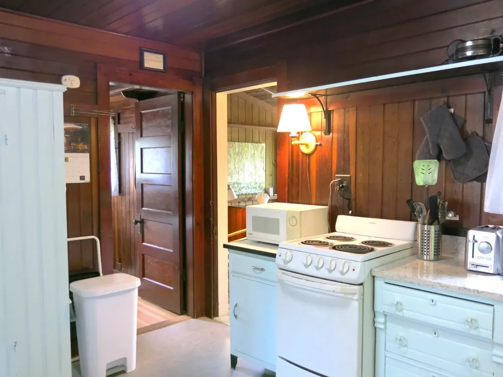 66 Canonicus Avenue Oak Bluffs MA 02557