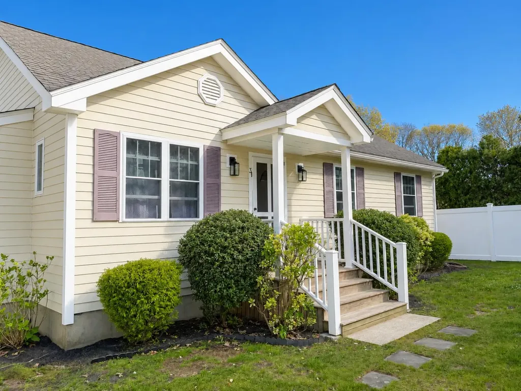 34 Tenth Street South Edgartown MA 02539