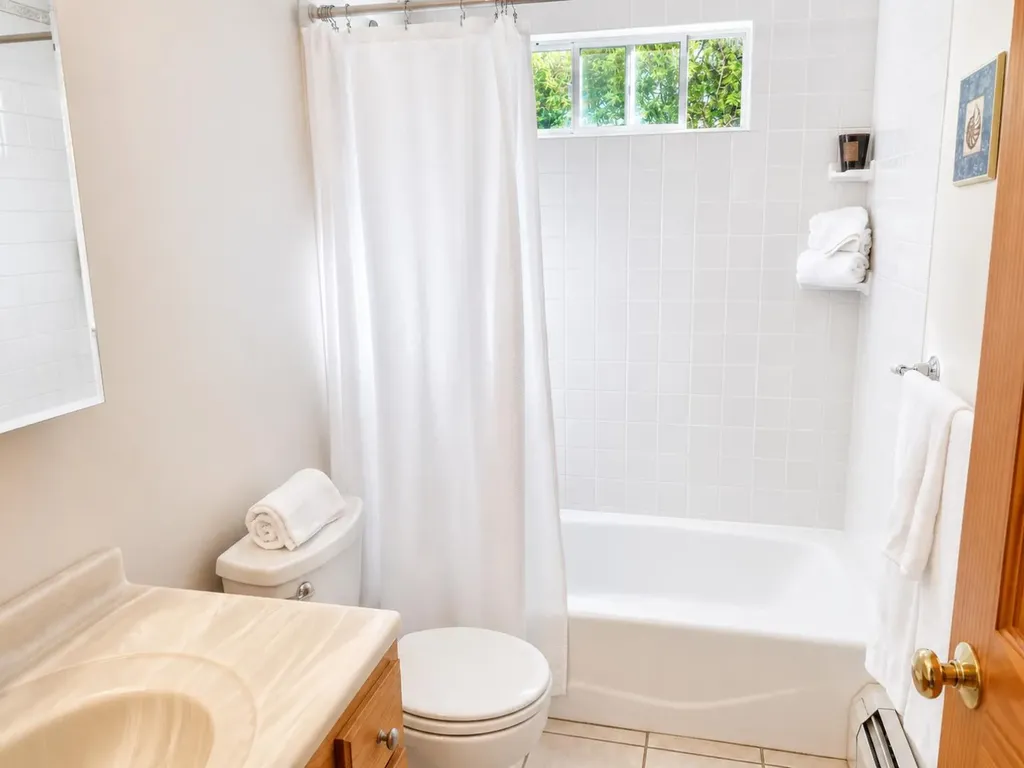 34 Tenth Street South Edgartown MA 02539