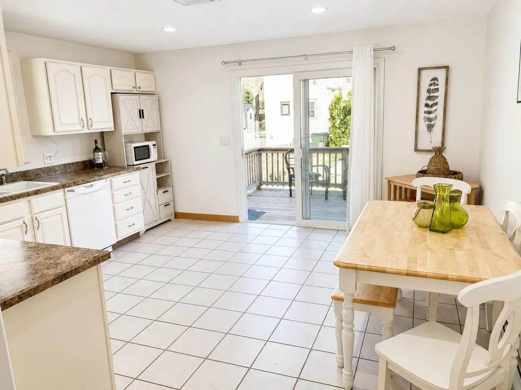 34 Tenth Street South Edgartown MA 02539