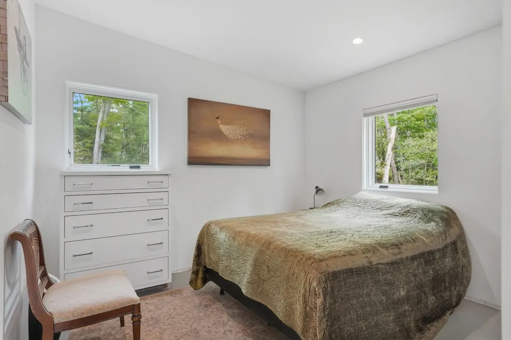 61 Wood Chips Circle Vineyard Haven MA 02575