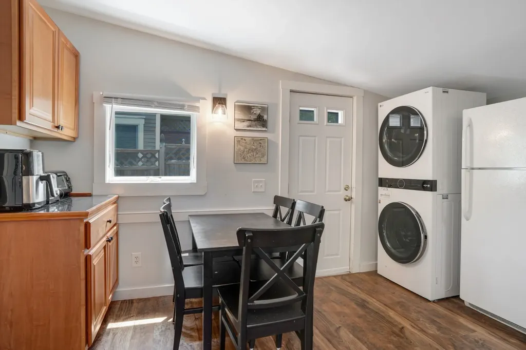 15 Second Avenue Oak Bluffs MA 02557