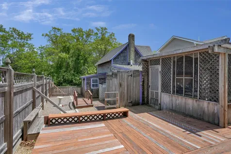 15 Second Avenue Oak Bluffs MA 02557