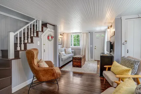 15 Second Avenue Oak Bluffs MA 02557