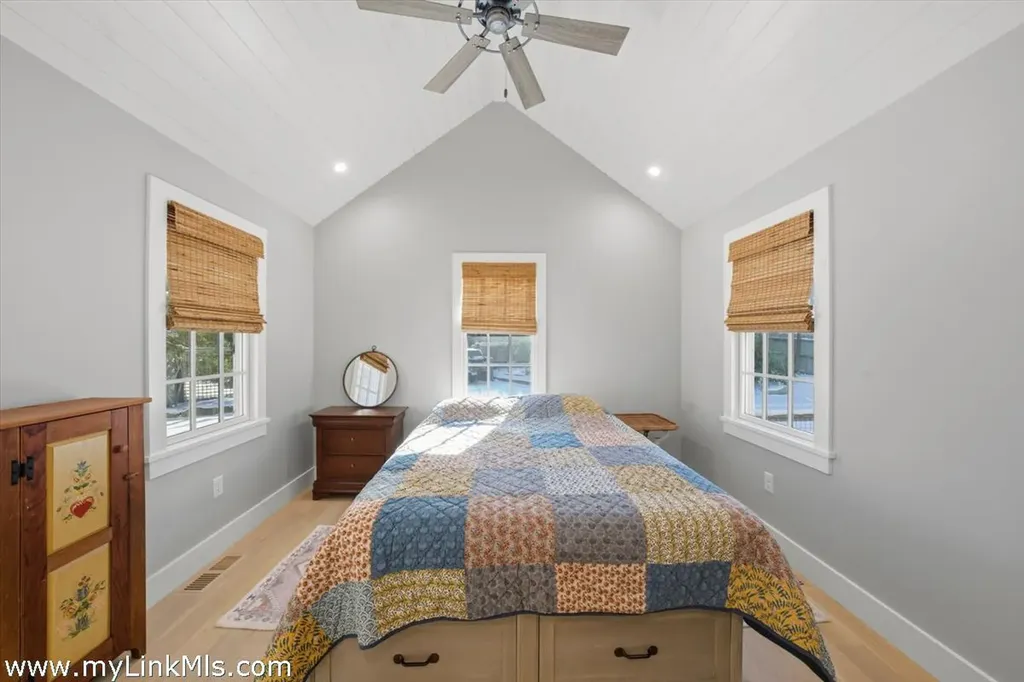 10 Fowler Avenue Edgartown MA 02539