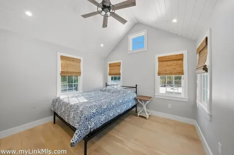 10 Fowler Avenue Edgartown MA 02539
