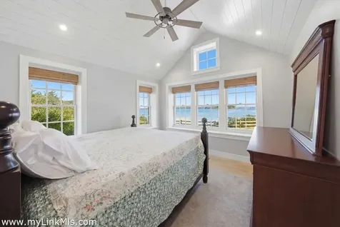 10 Fowler Avenue Edgartown MA 02539
