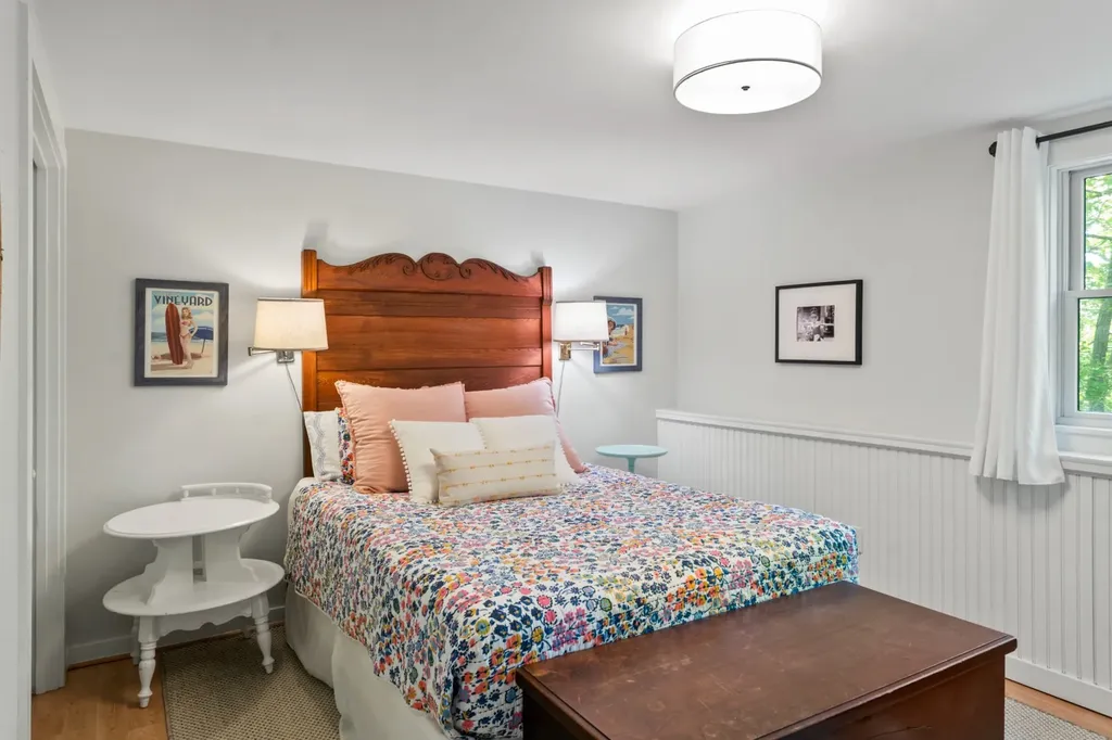 7 Ploughshare Lane Oak Bluffs MA 02557