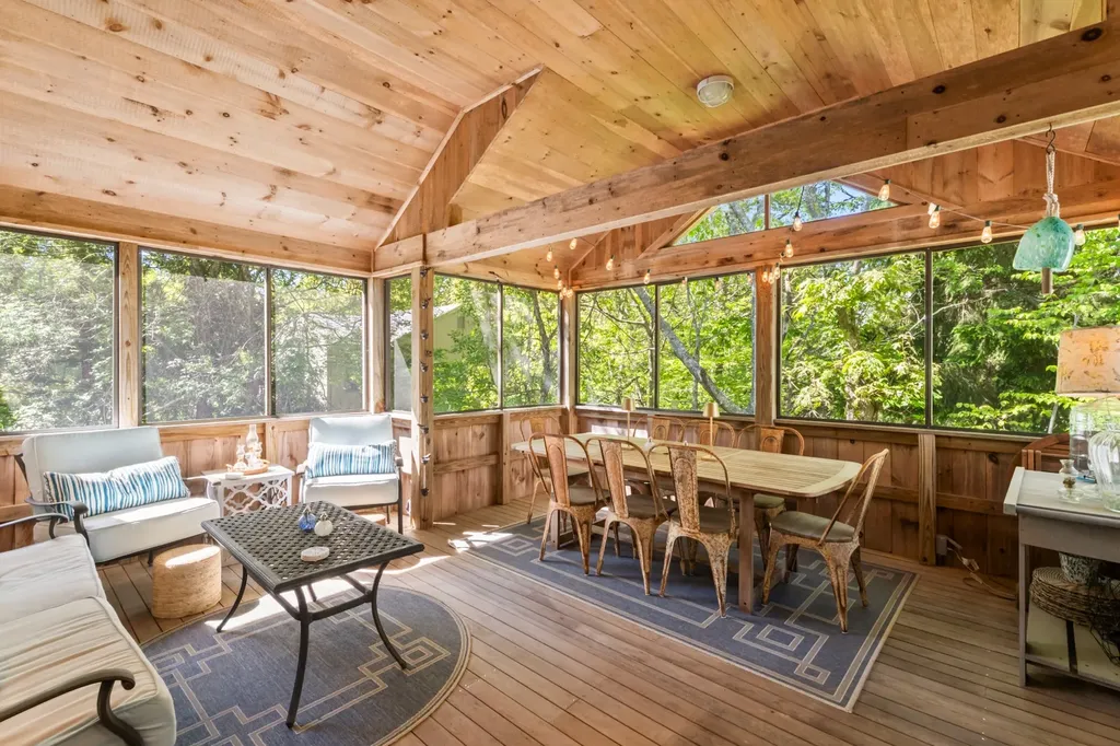 7 Ploughshare Lane Oak Bluffs MA 02557