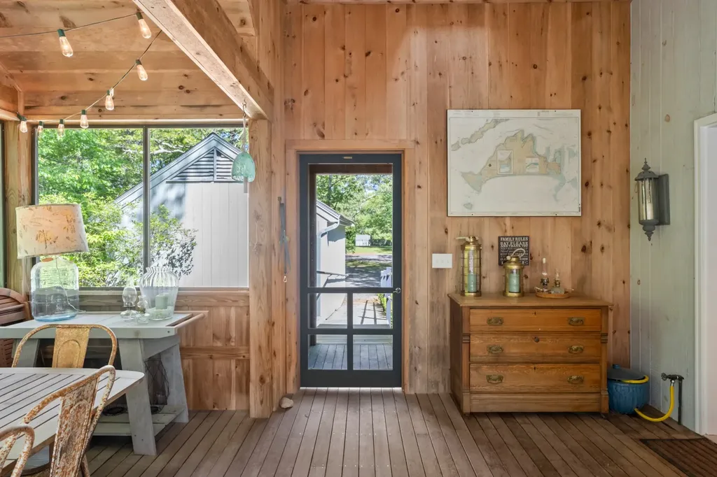 7 Ploughshare Lane Oak Bluffs MA 02557