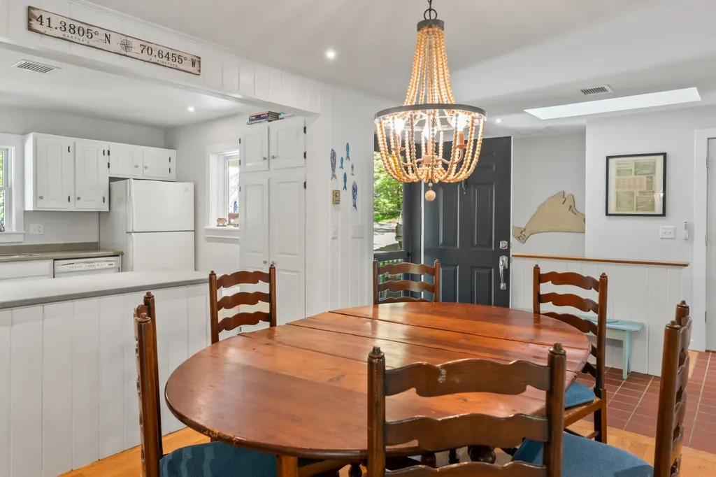 7 Ploughshare Lane Oak Bluffs MA 02557