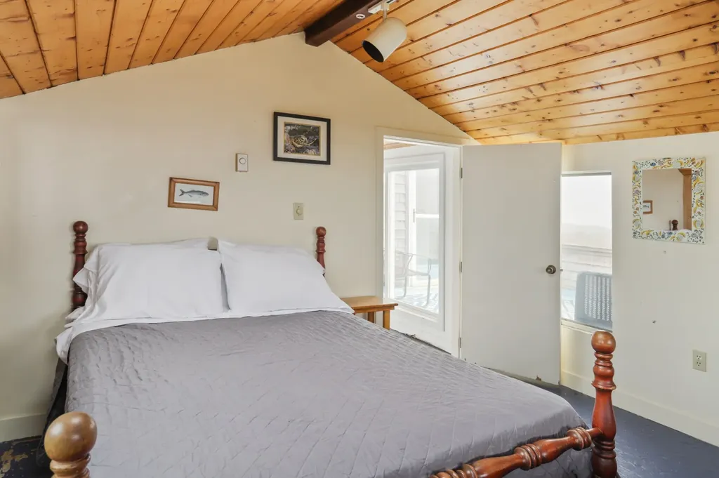41 Moshup Trail Aquinnah MA 02535
