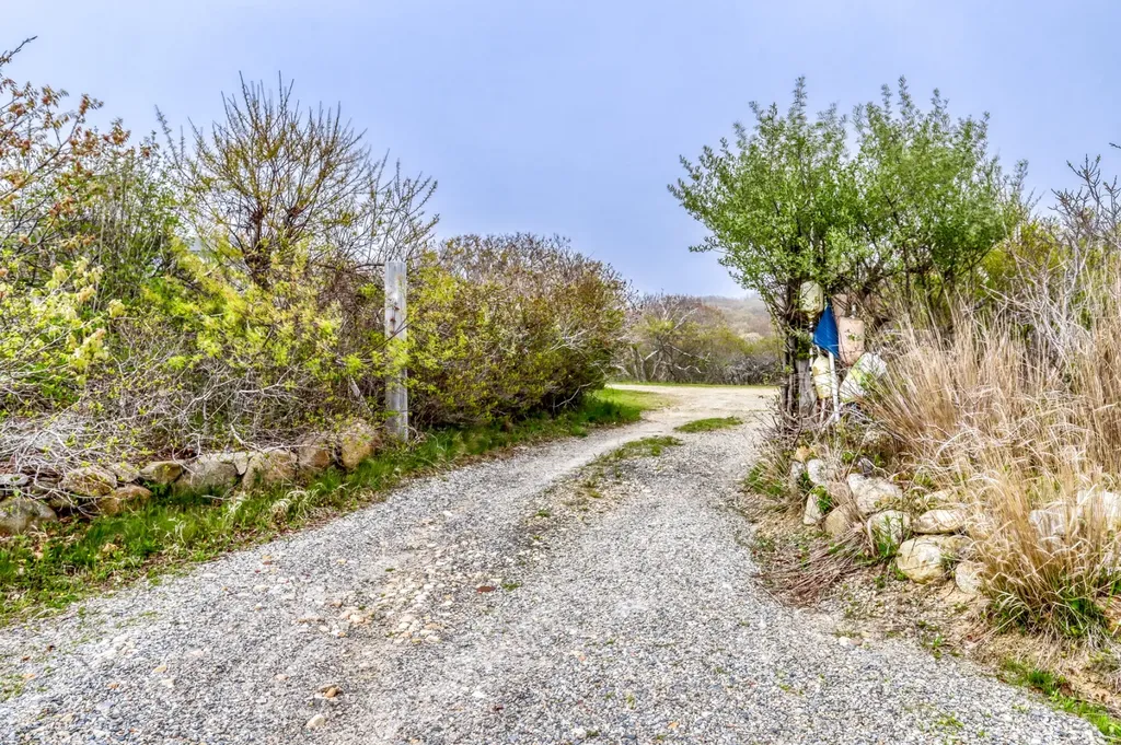 41 Moshup Trail Aquinnah MA 02535