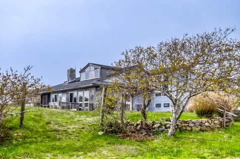 41 Moshup Trail Aquinnah MA 02535