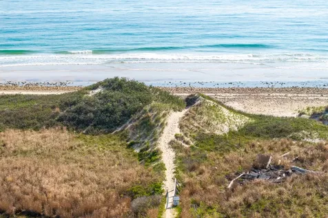 41 Moshup Trail Aquinnah MA 02535