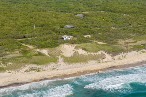 41 Moshup Trail Aquinnah MA 02535
