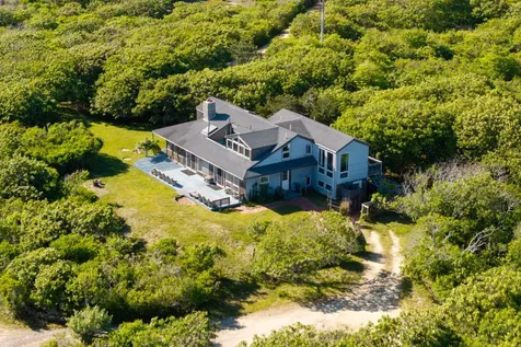 41 Moshup Trail Aquinnah MA 02535