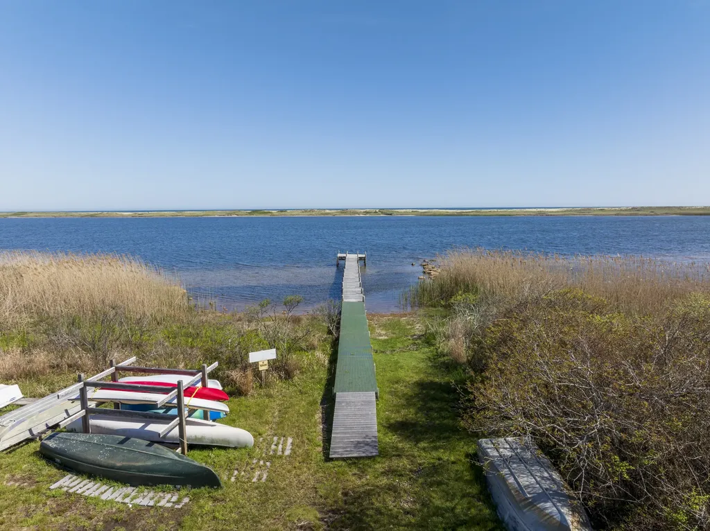 6 Wakeman Road Chilmark MA 02535