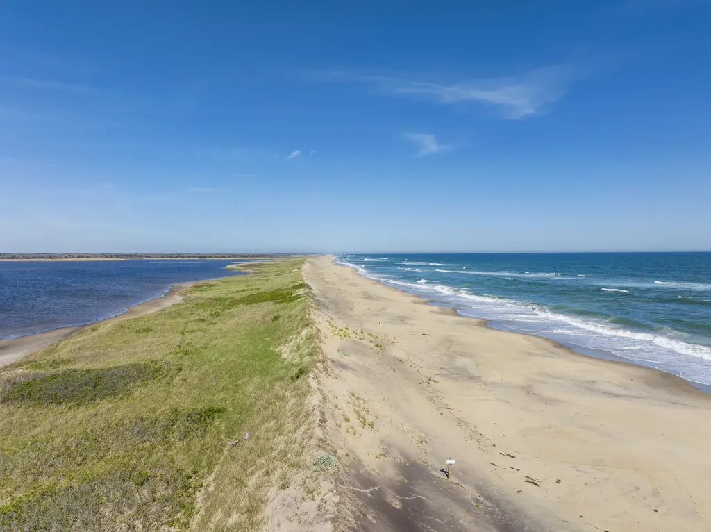 6 Wakeman Road Chilmark MA 02535