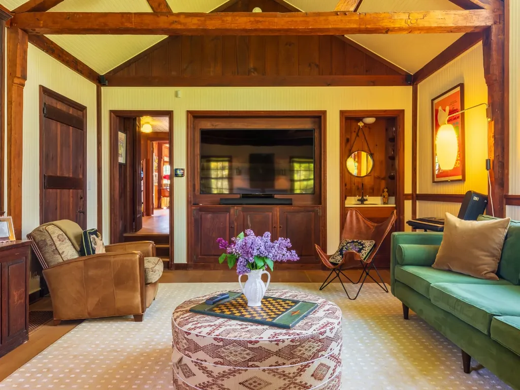 6 Wakeman Road Chilmark MA 02535