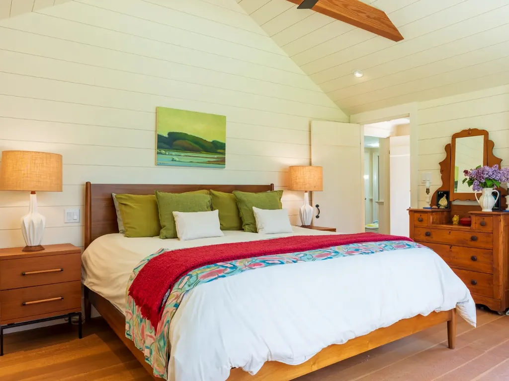 6 Wakeman Road Chilmark MA 02535