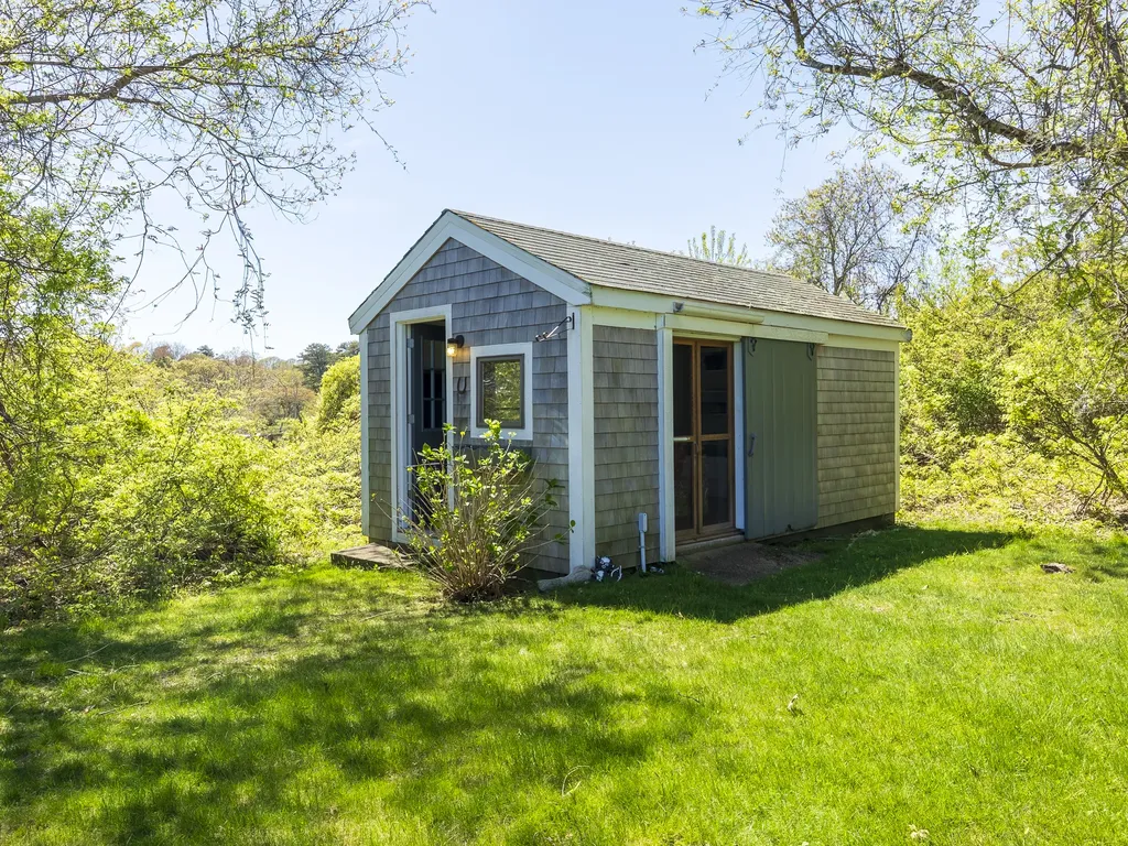 6 Wakeman Road Chilmark MA 02535