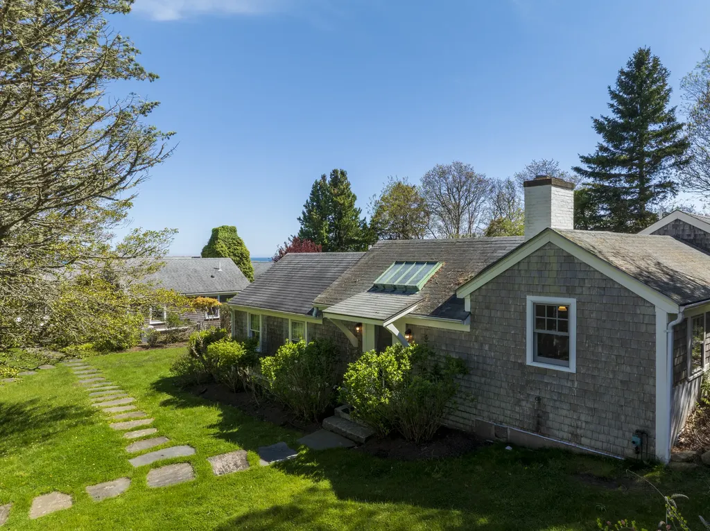 6 Wakeman Road Chilmark MA 02535