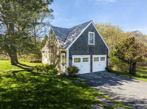6 Wakeman Road Chilmark MA 02535