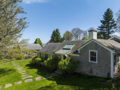 6 Wakeman Road Chilmark MA 02535