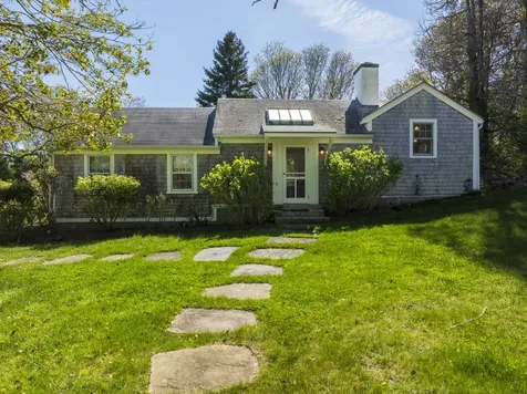 6 Wakeman Road Chilmark MA 02535