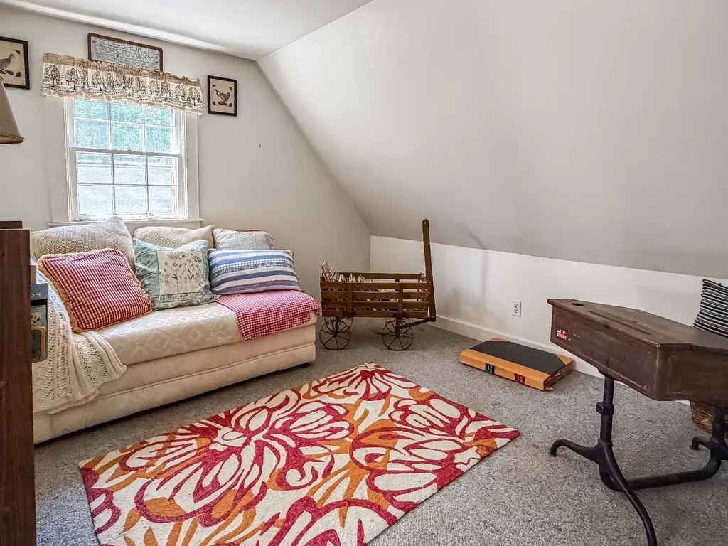 5 Paula Avenue Vineyard Haven MA 02568