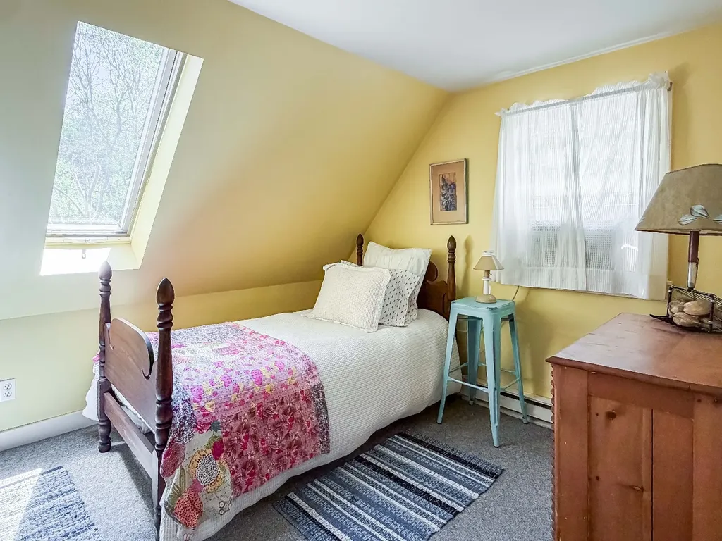 5 Paula Avenue Vineyard Haven MA 02568