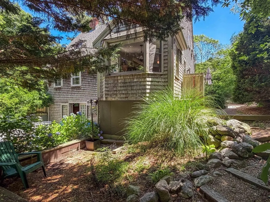 5 Paula Avenue Vineyard Haven MA 02568