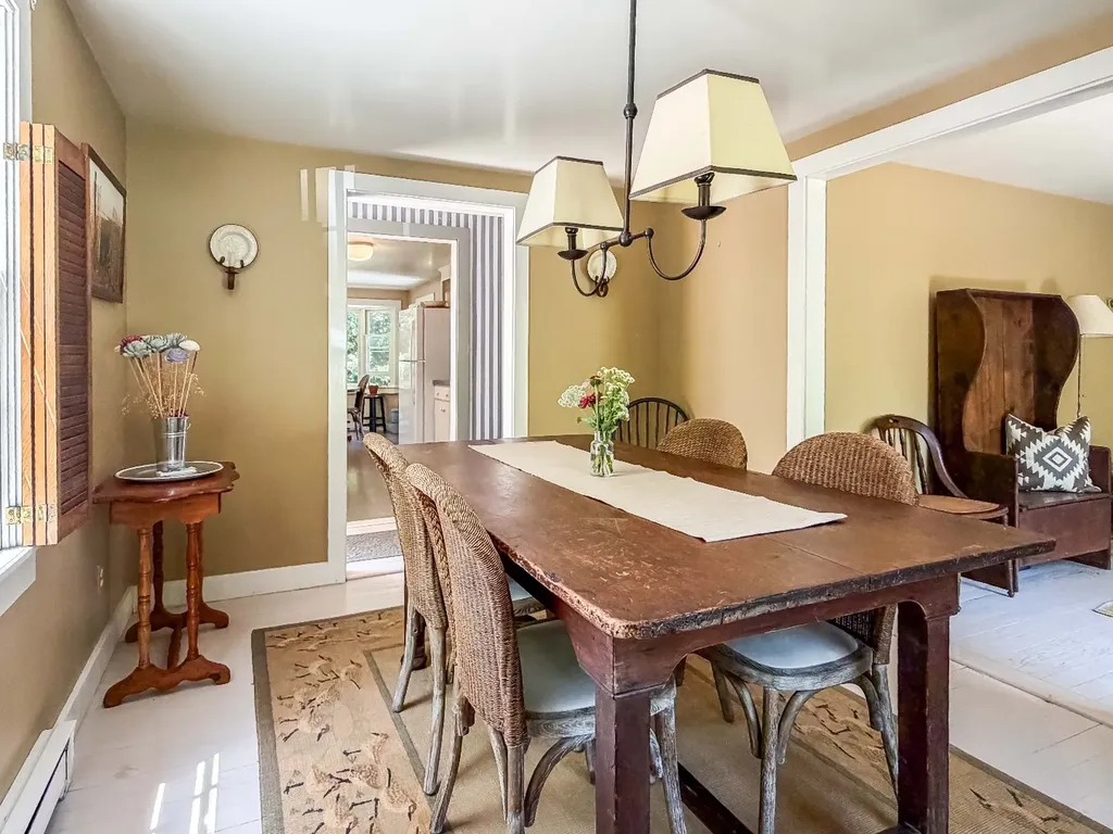 5 Paula Avenue Vineyard Haven MA 02568