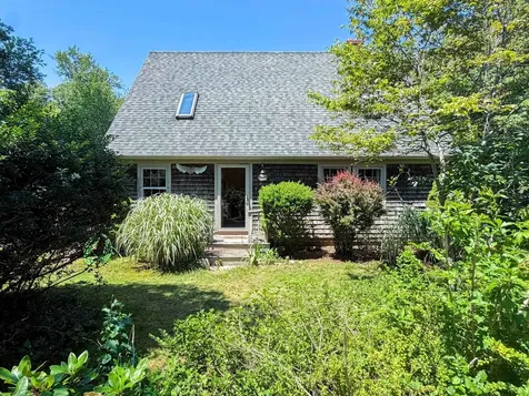 5 Paula Avenue Vineyard Haven MA 02568
