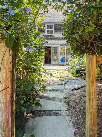 5 Paula Avenue Vineyard Haven MA 02568
