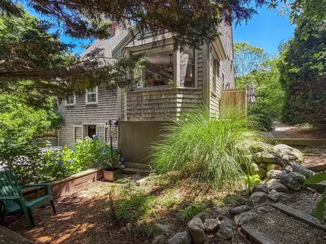 5 Paula Avenue Vineyard Haven MA 02568