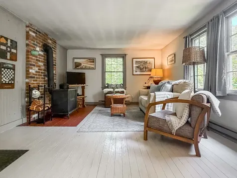 5 Paula Avenue Vineyard Haven MA 02568