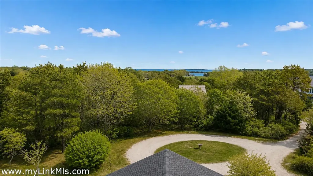 10 Pease Point Road Edgartown MA 02539