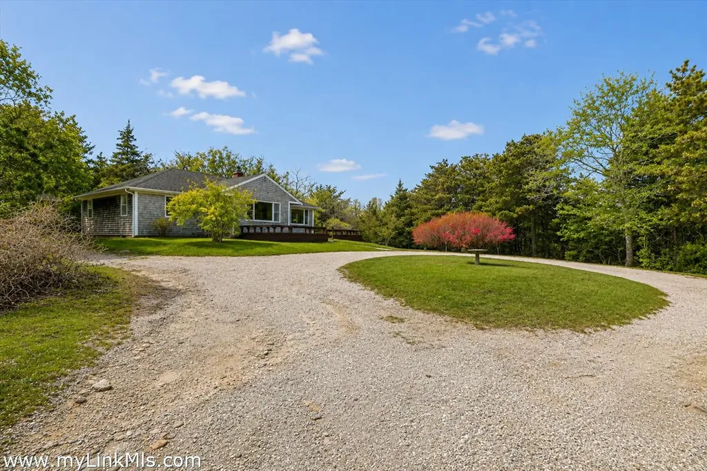 10 Pease Point Road Edgartown MA 02539