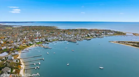 10 Pease Point Road Edgartown MA 02539