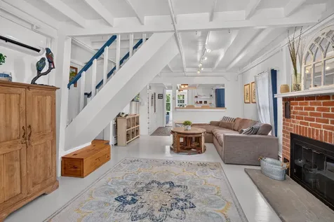 21 Butler Avenue Oak Bluffs MA 02557