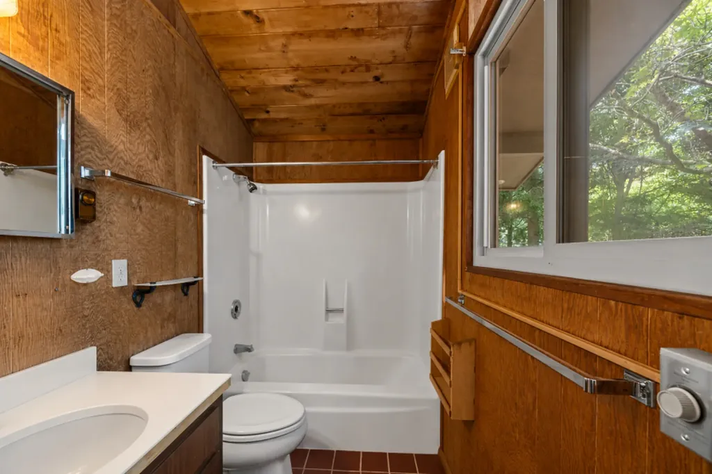 6 Kent Harbor Road Edgartown MA 02539