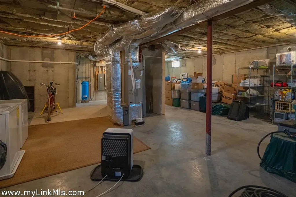 145 Vineyard Meadow Farms Road West Tisbury MA 02575